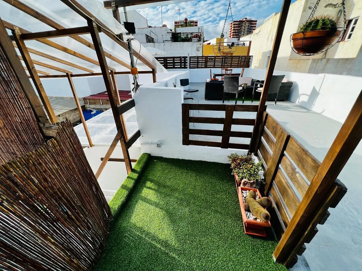 El Jardin De Iris Bed & Breakfast Santa Cruz de Tenerife Spain